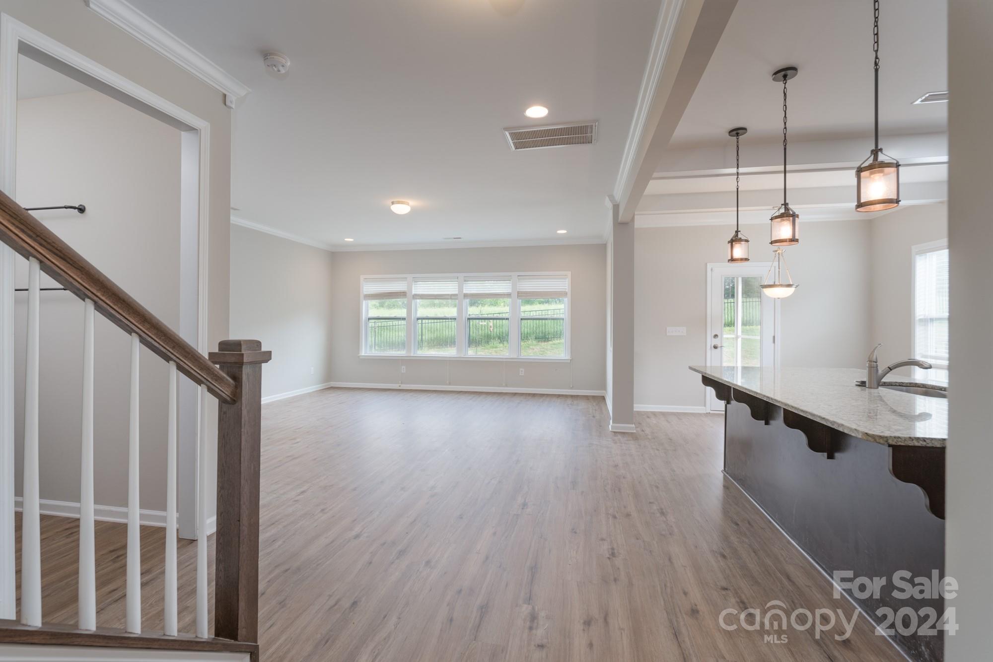 Lake Ridge - Residential