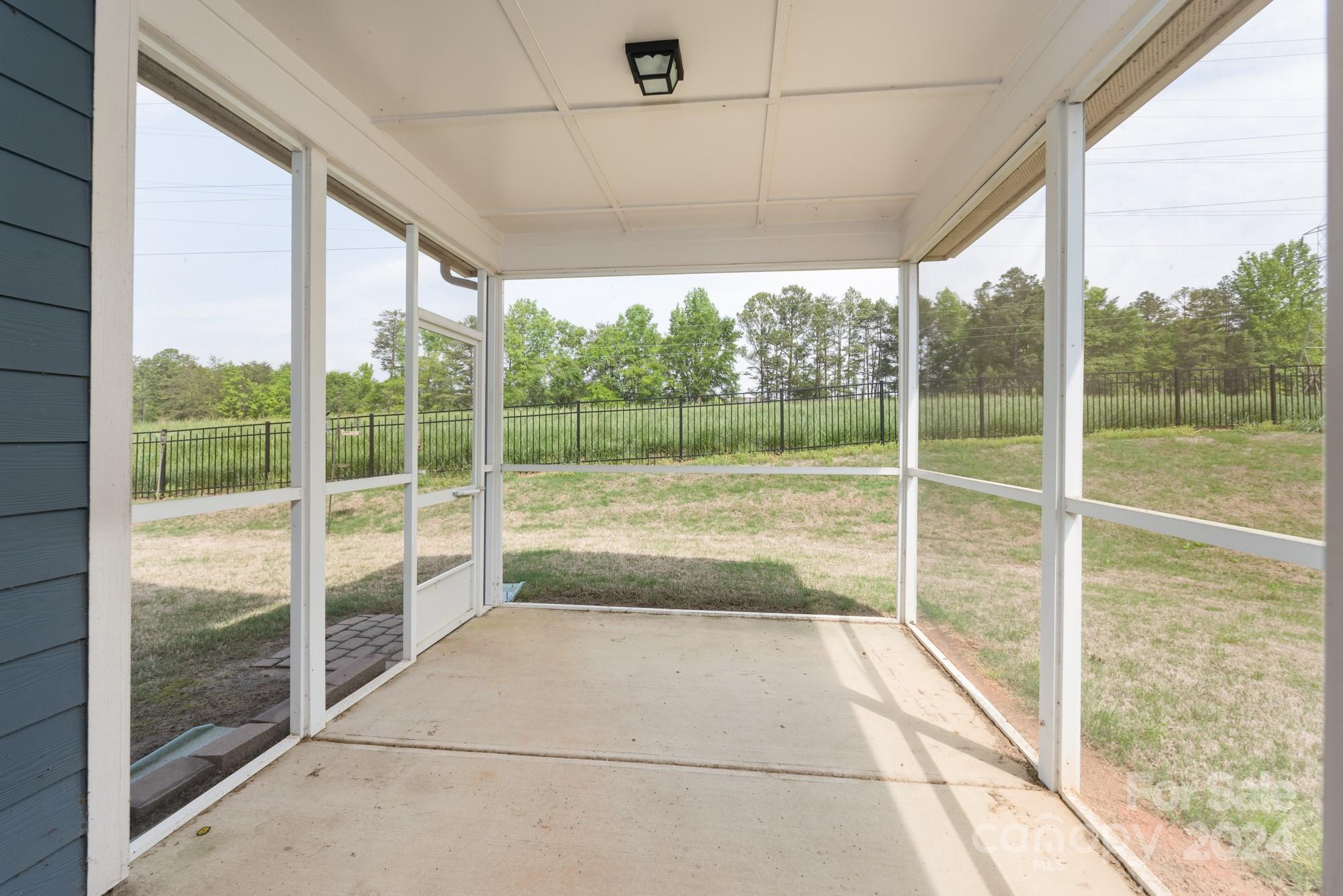 Lake Ridge - Residential