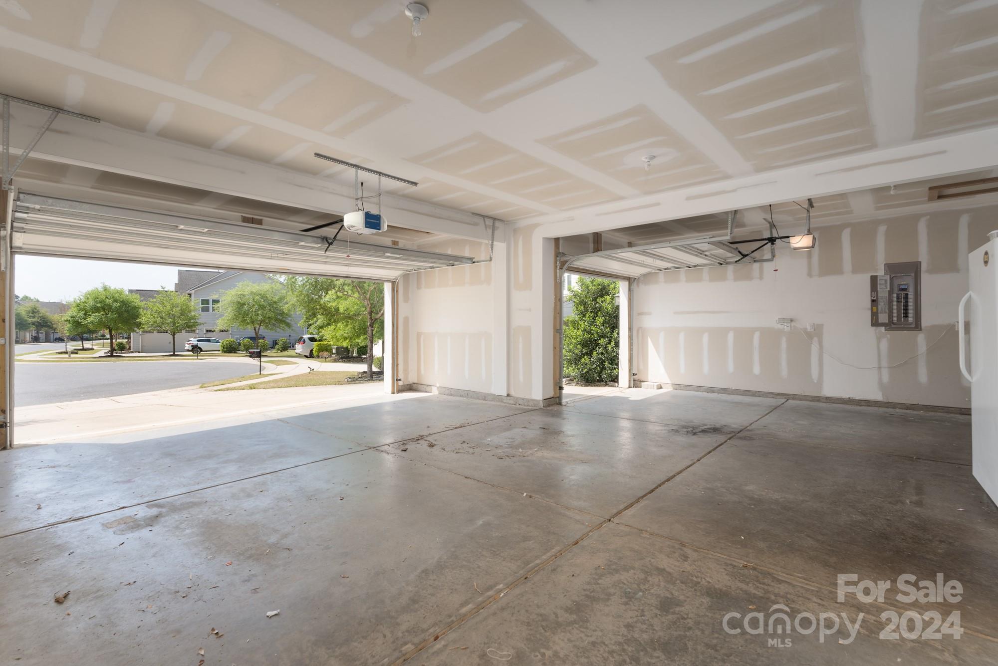 Lake Ridge - Residential