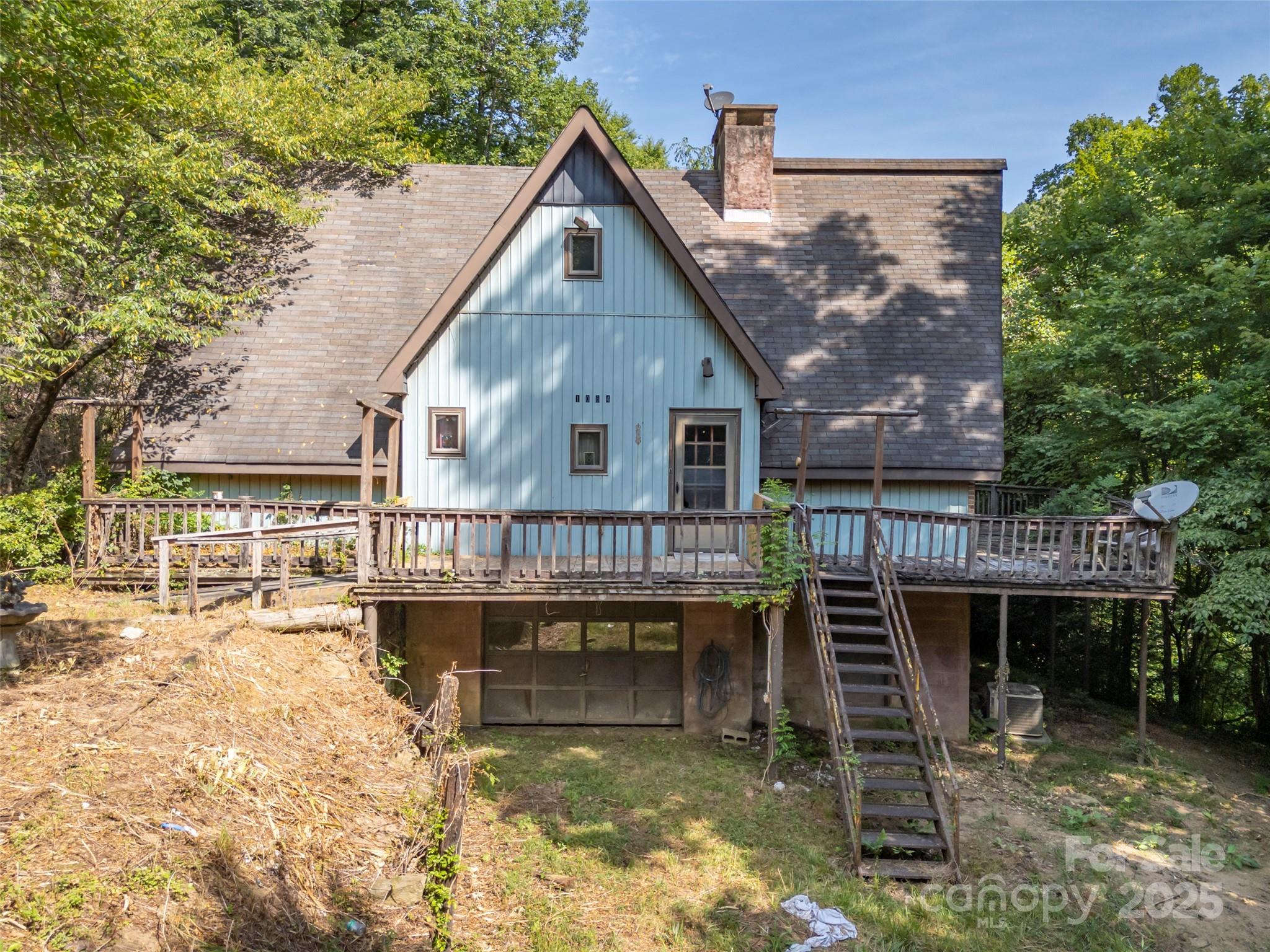 1084 Old Howard Gap Road