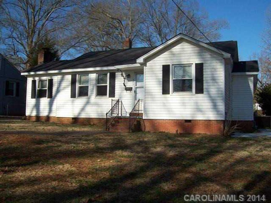 Located in wonderful Whiteville Park with fresh paint, new carpet(HW floors under most carpet). Large Mstr. Bedroom addition includes FP & sitting room! Vinyl replacement windows, roof 3 years old, gas central HVAC also 6yr old. Buyer/Agent need to verify all pertinent info necessary in decision making process; i.e., SF, age, lot size, schools, zoning, restrictions, etc.