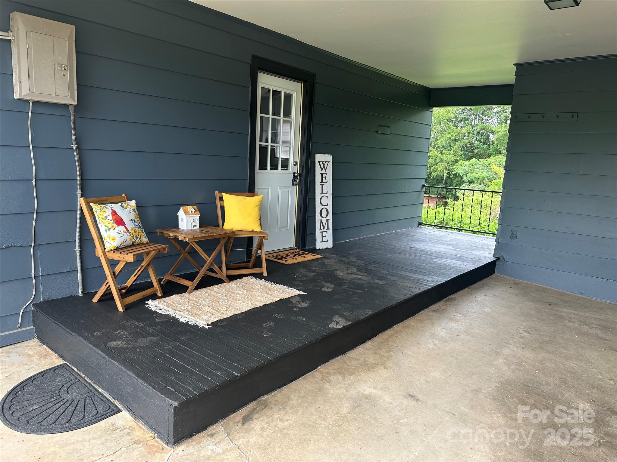 60 White Oaks Drive