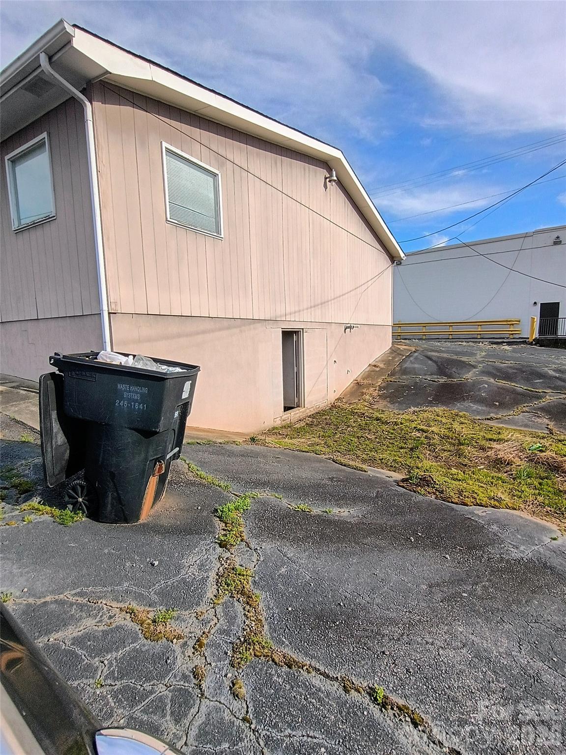 632,644,652 S Broadway Street