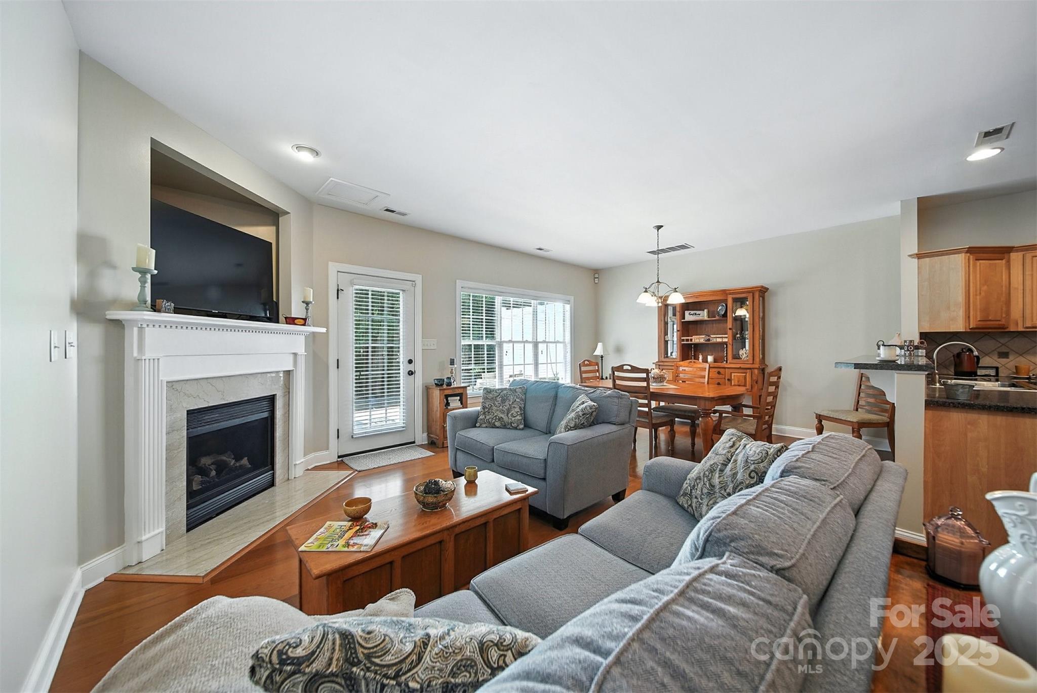 Braxton Gate Townhomes - Residential