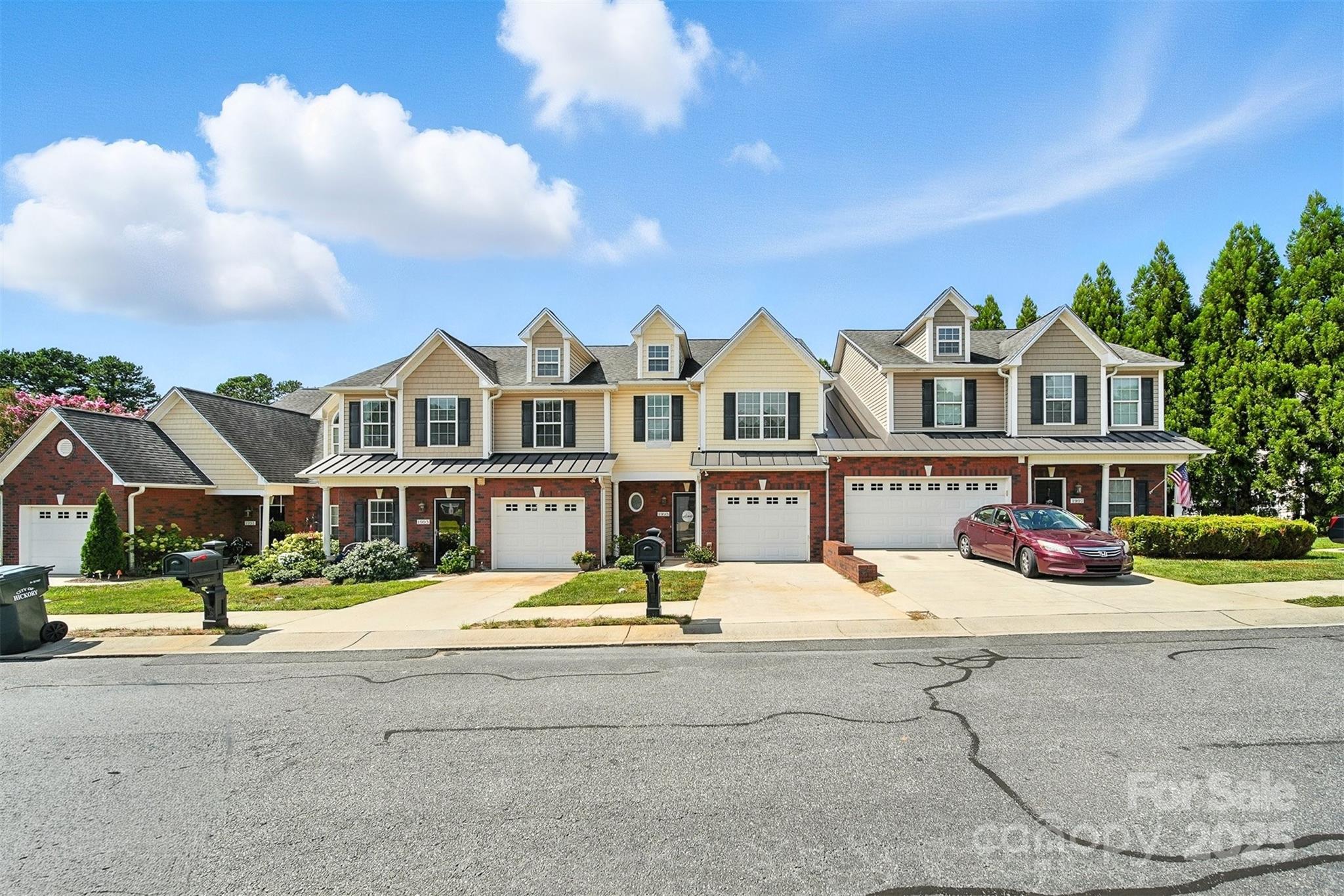 Braxton Gate Townhomes - Residential