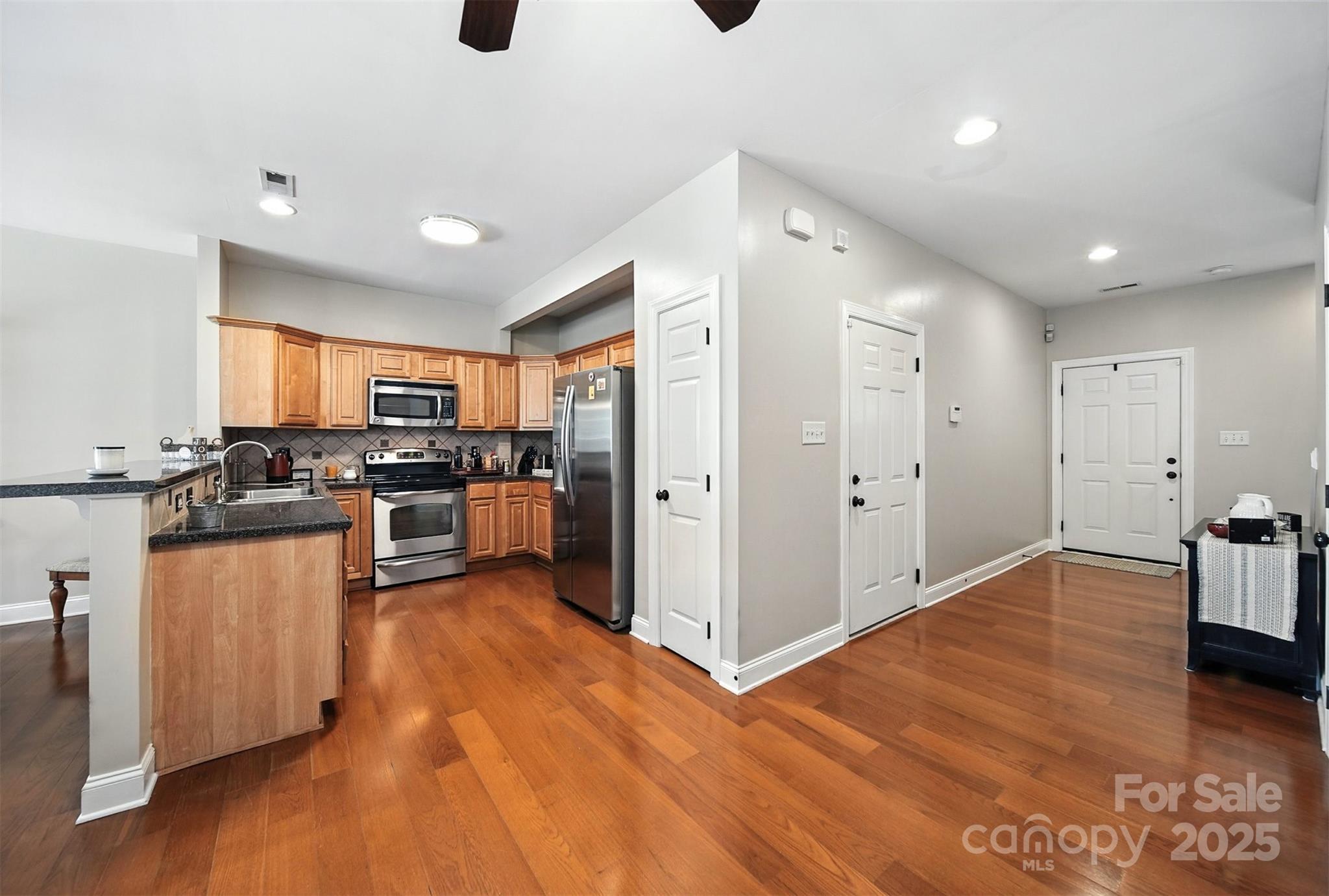 Braxton Gate Townhomes - Residential