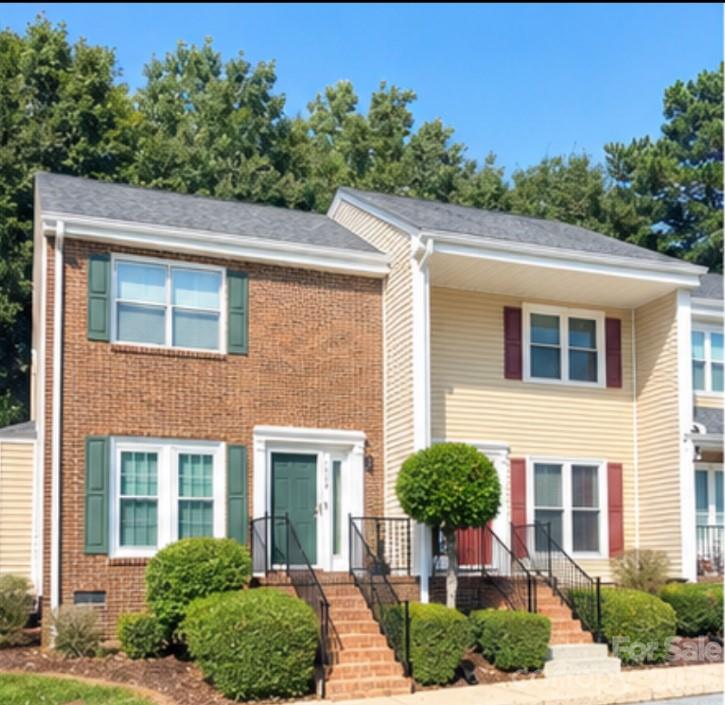 1117 Surry Lane