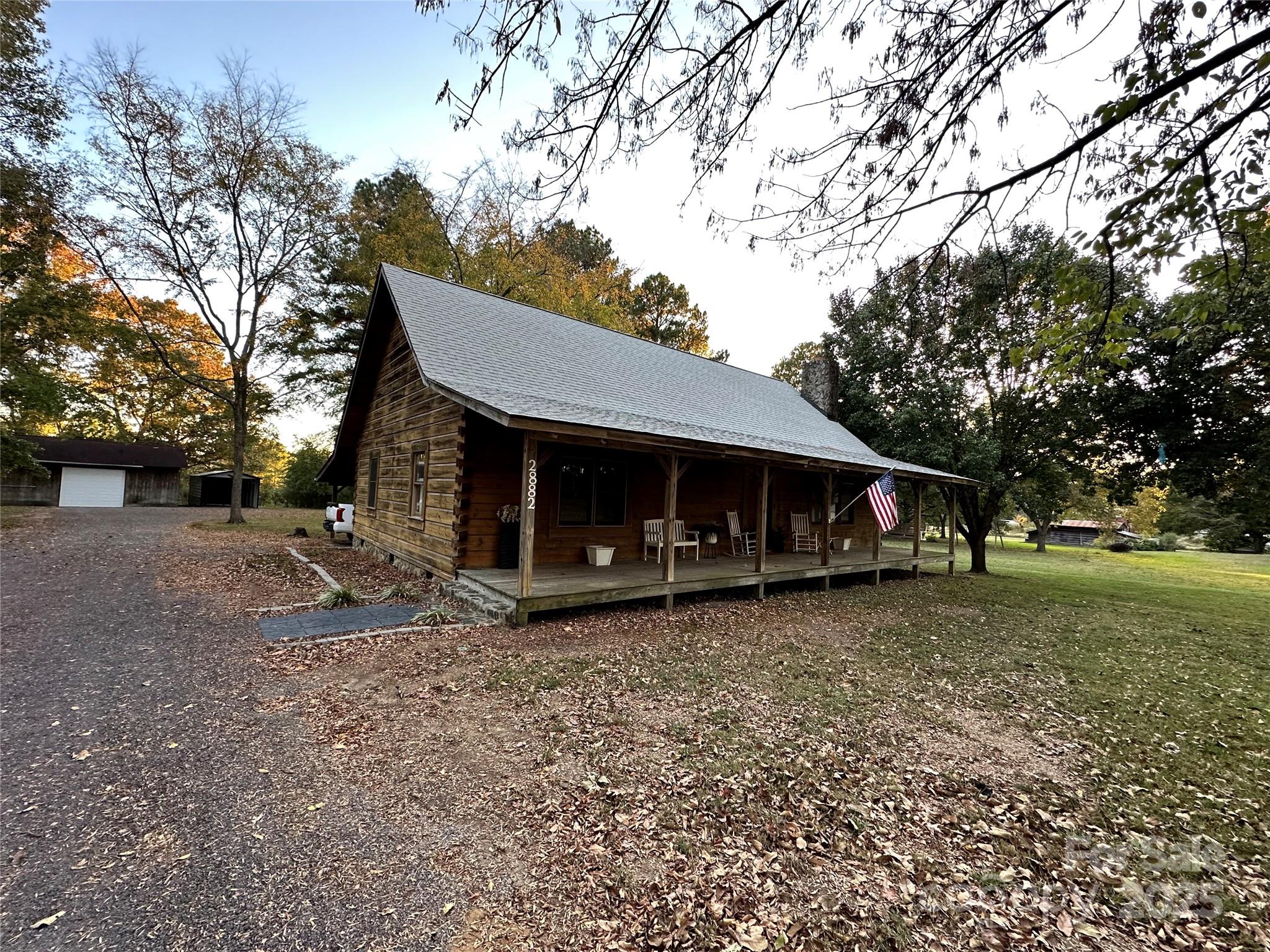 2882 Centergrove Road