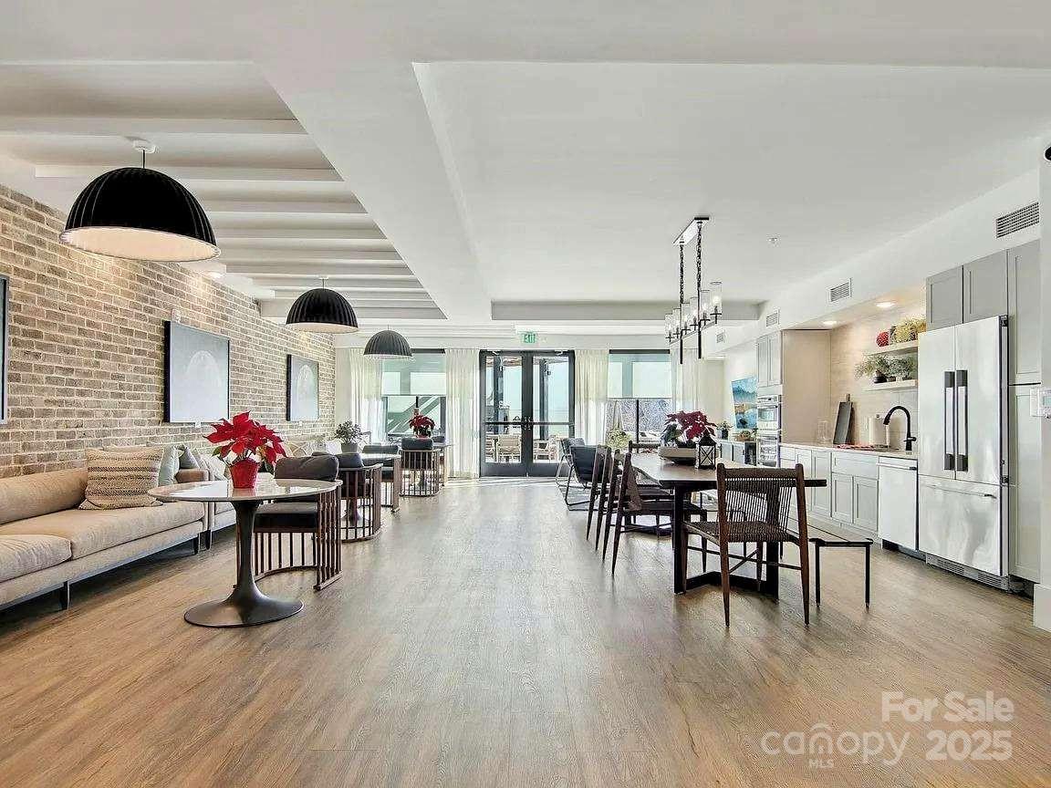 55 S Market Street 408