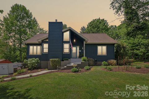 Photo of 5483 Valley Run Street, Hickory, NC 28601 (MLS # 4371653)