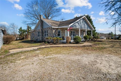 1953 Big Island Road Rutherfordton NC 28139