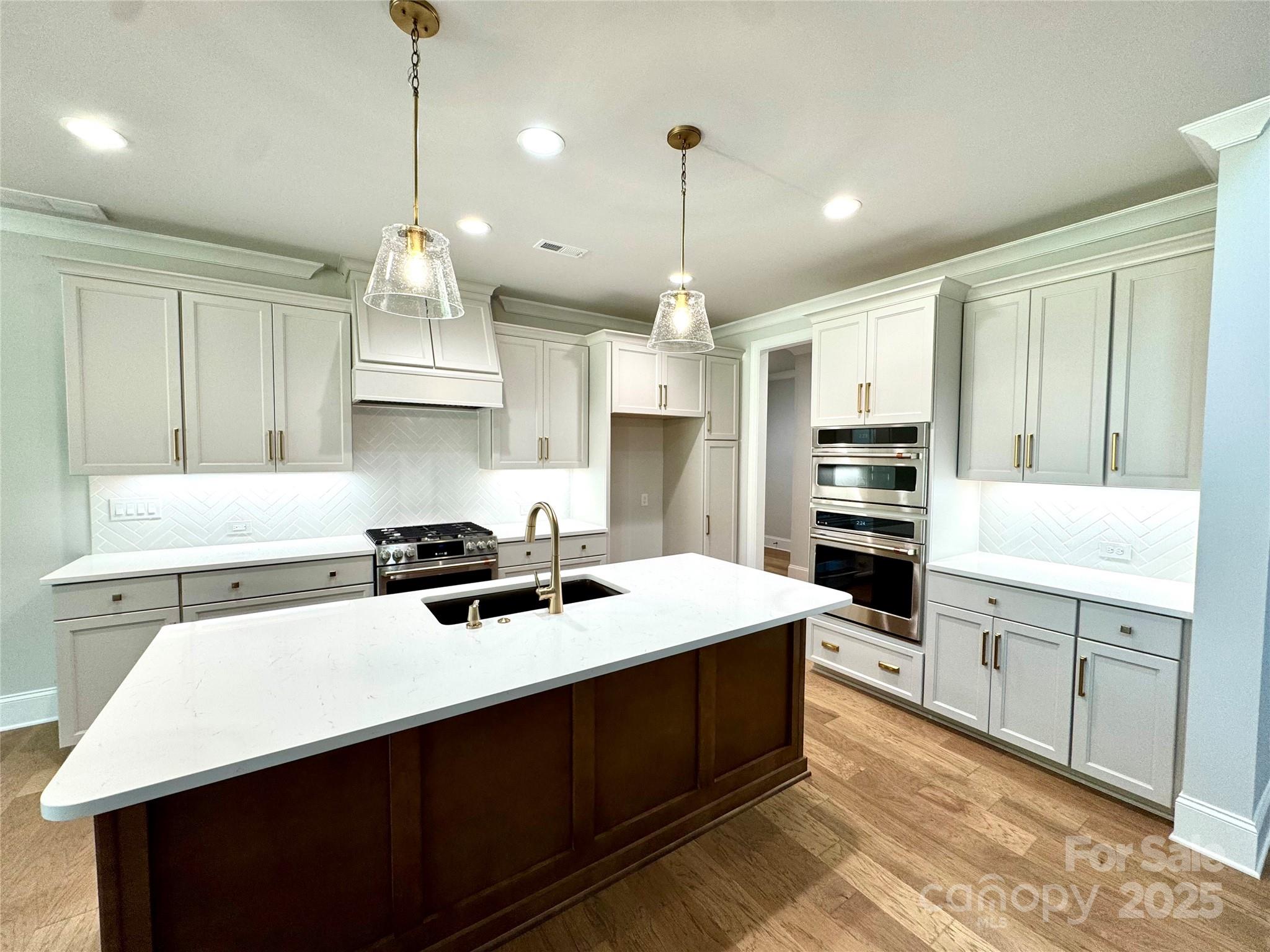 Saddlehorn - Residential