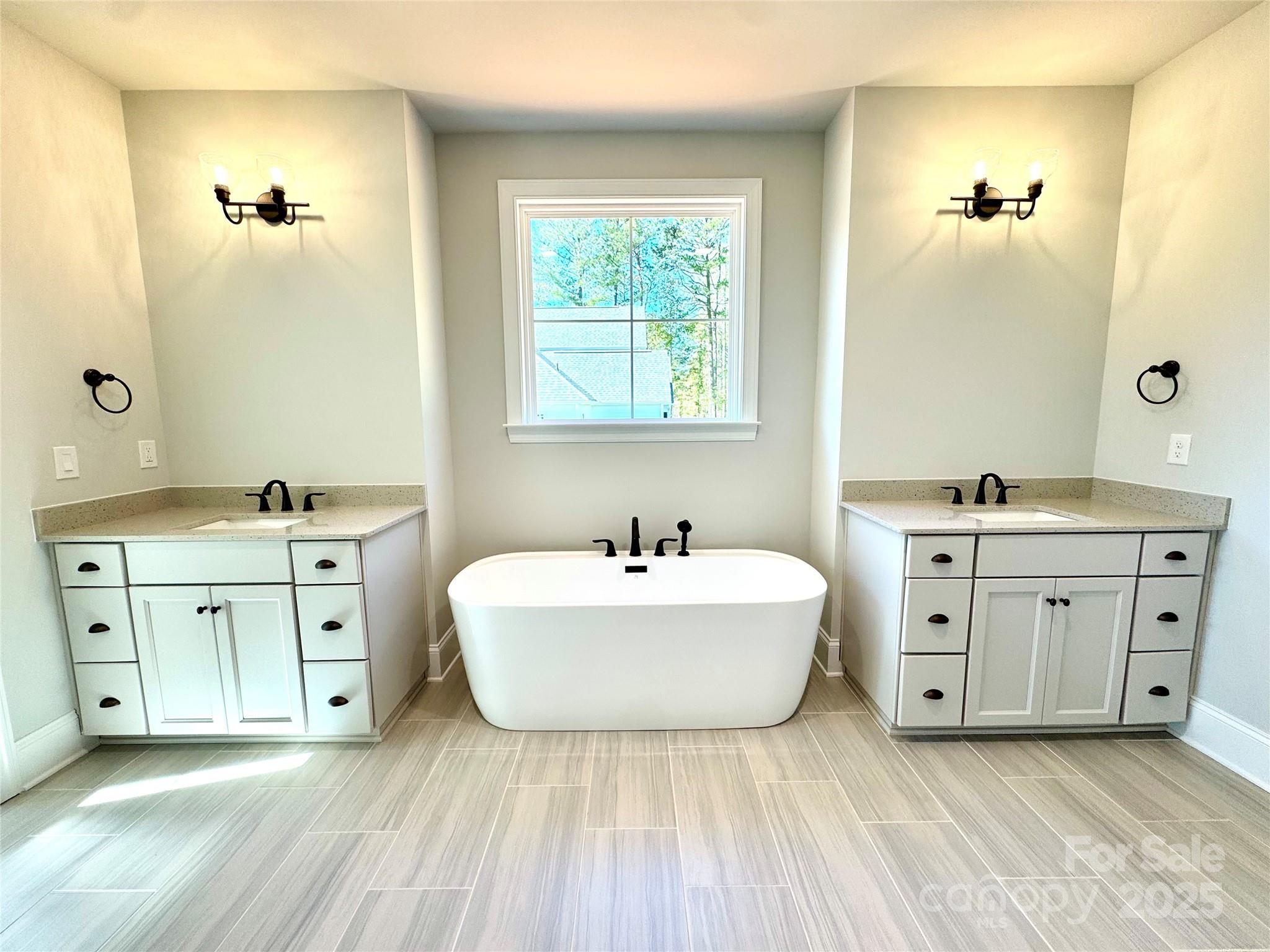 Saddlehorn - Residential