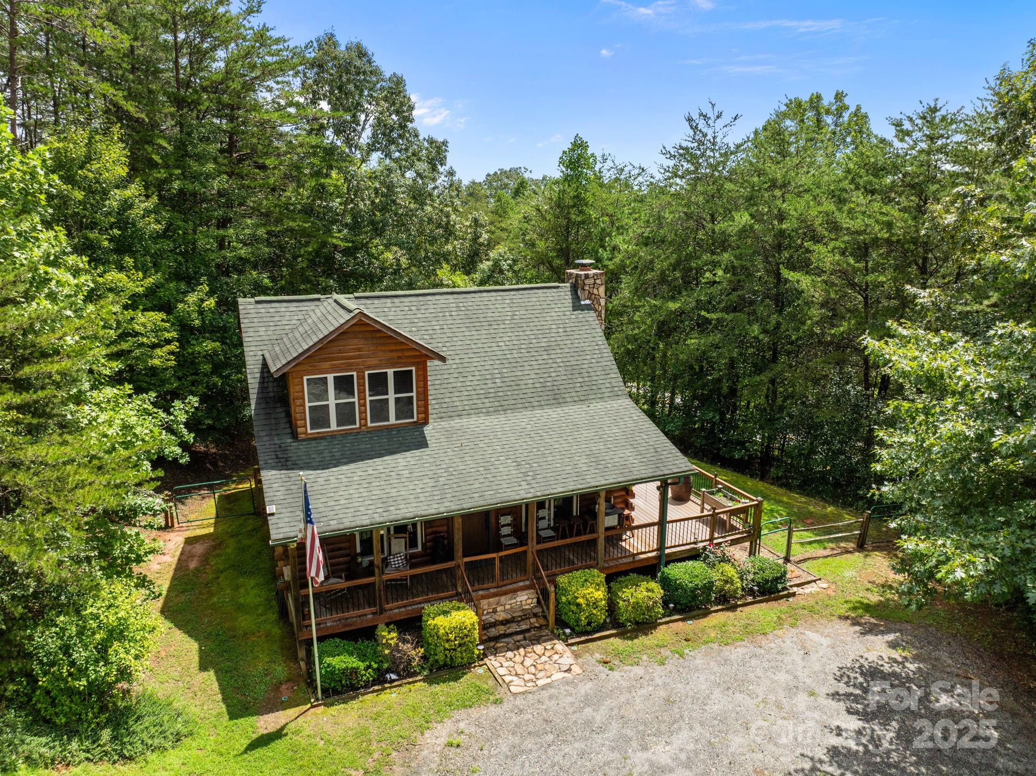 120 Sweetbriar Road N
