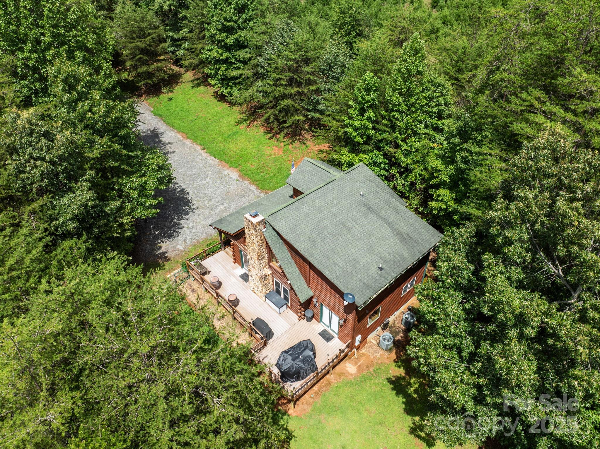 120 Sweetbriar Road N