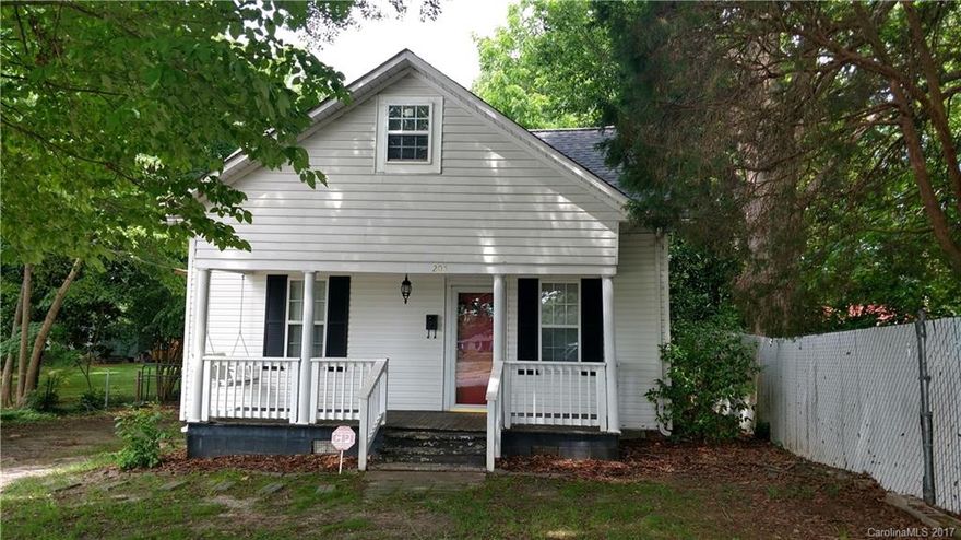 Charming Clover house in great nhood. Relax on your cute front porch OR the large back screened porch. Beautiful hardwood floors, two nice sized bedrooms each with their own bathroom, large kitchen space ready for your updates and addt'l space upstairs perfect for man cave, kids play room, craft area, etc. Nice flat back yard too. Plus you can walk to downtown Clover!