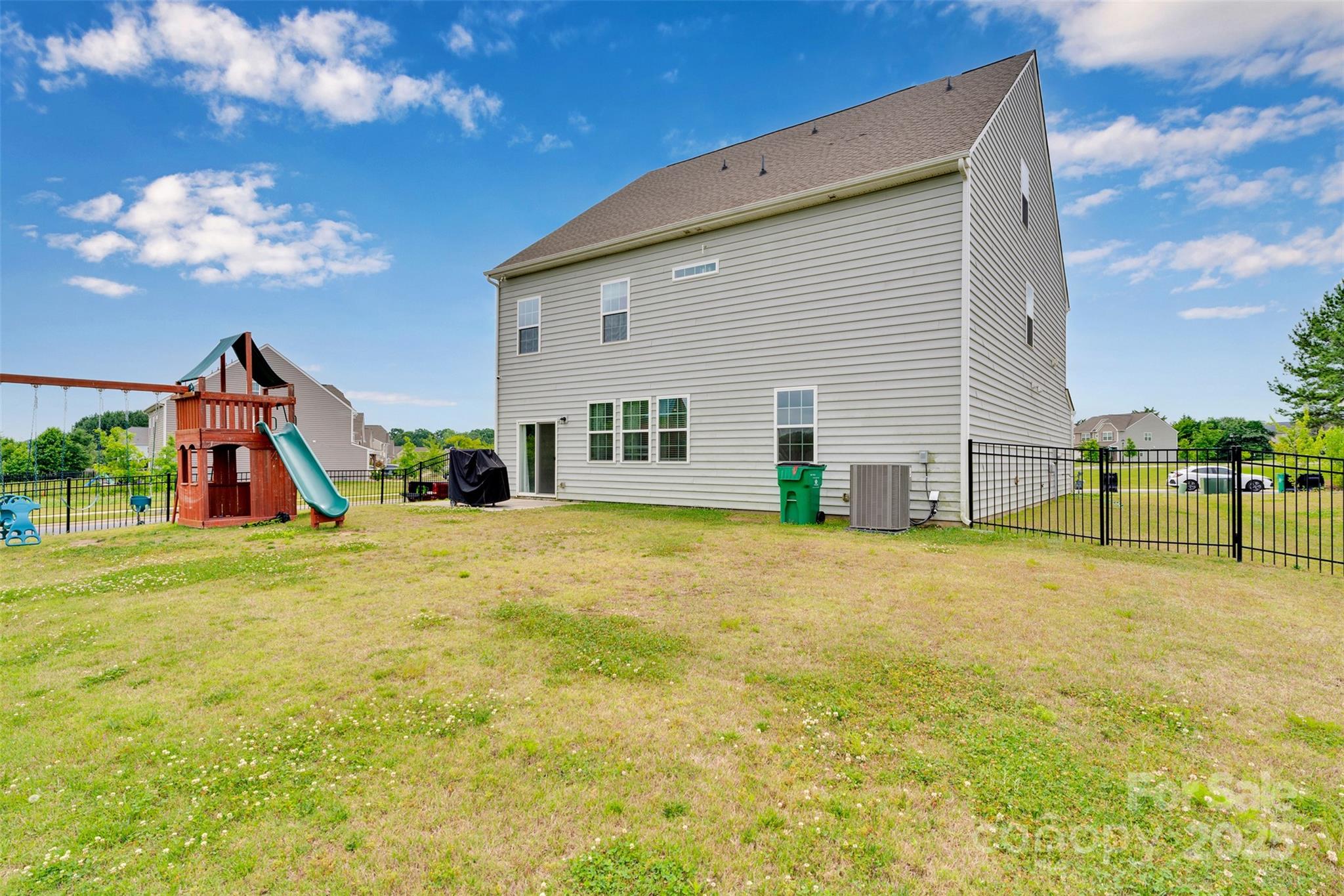 16404 Wavenly House Drive