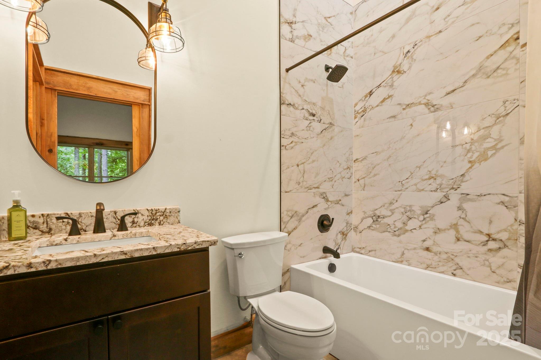 Blowing Rock, North Carolina 28605, United States, 4 Bedrooms Bedrooms, ,6 BathroomsBathrooms,Residential,Active,15222