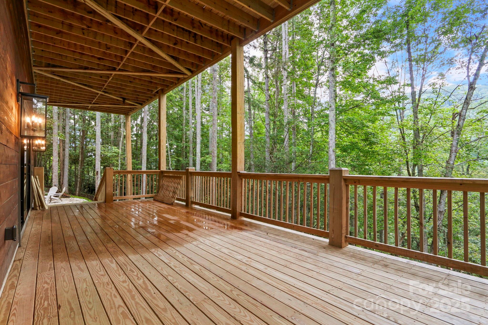 Blowing Rock, North Carolina 28605, United States, 4 Bedrooms Bedrooms, ,6 BathroomsBathrooms,Residential,Active,15222