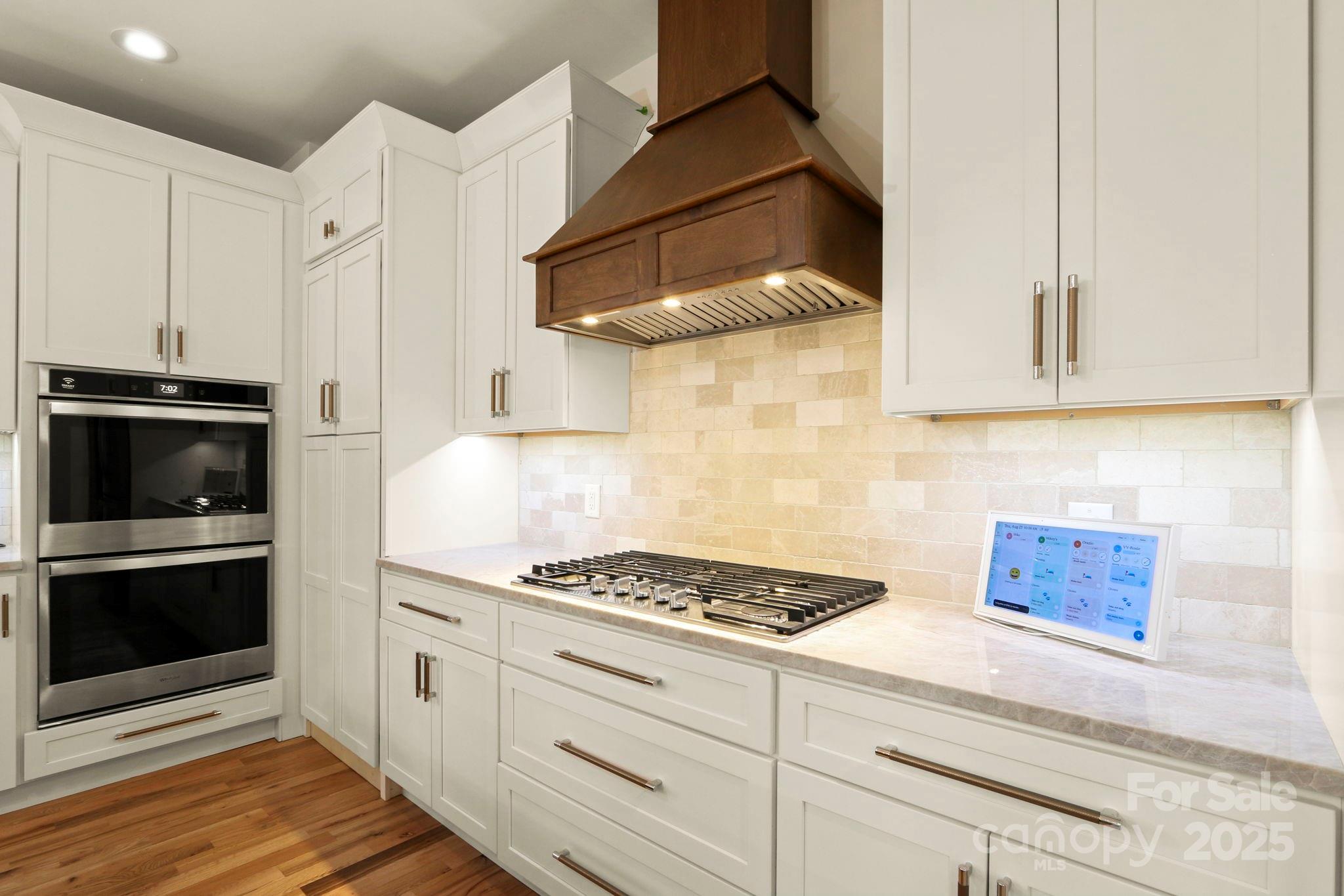 Blowing Rock, North Carolina 28605, United States, 4 Bedrooms Bedrooms, ,6 BathroomsBathrooms,Residential,Active,15222