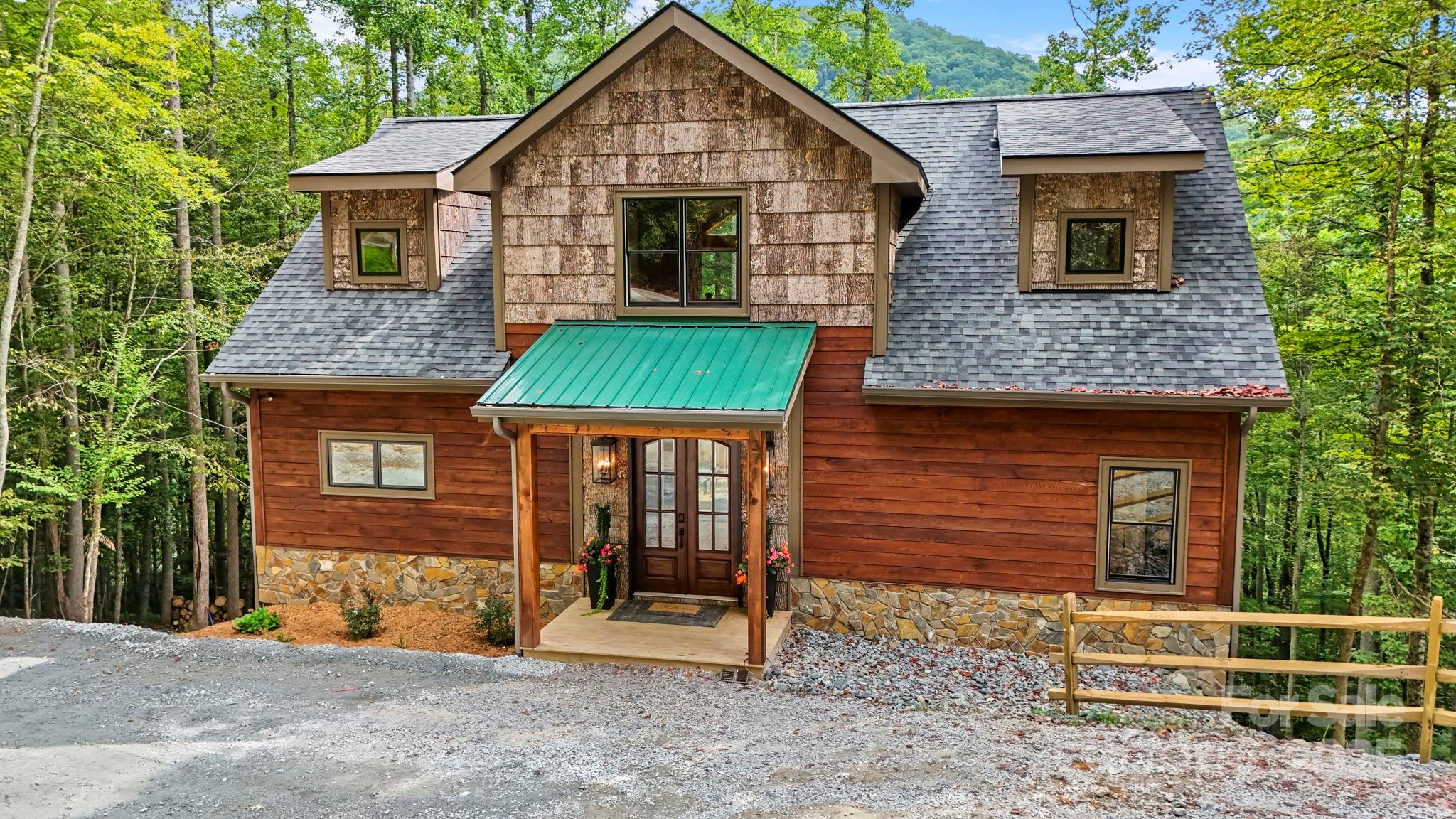 Blowing Rock, North Carolina 28605, United States, 4 Bedrooms Bedrooms, ,6 BathroomsBathrooms,Residential,Active,15222 Blowing Rock, North Carolina 28605, United States, 4 Bedrooms Bedrooms, ,6 BathroomsBathrooms,Residential,Active,15222