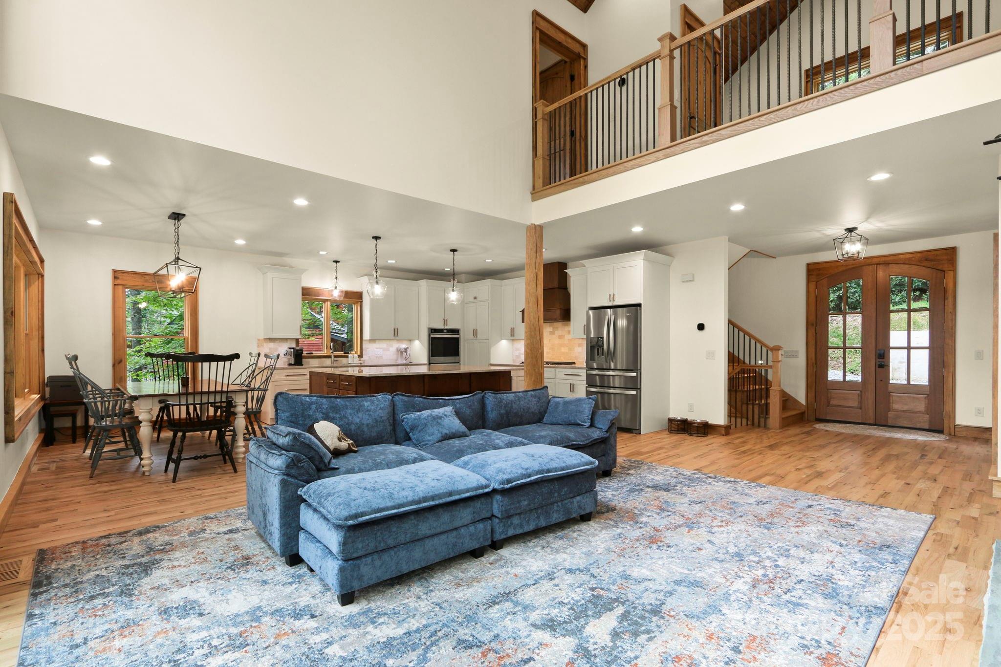 Blowing Rock, North Carolina 28605, United States, 4 Bedrooms Bedrooms, ,6 BathroomsBathrooms,Residential,Active,15222