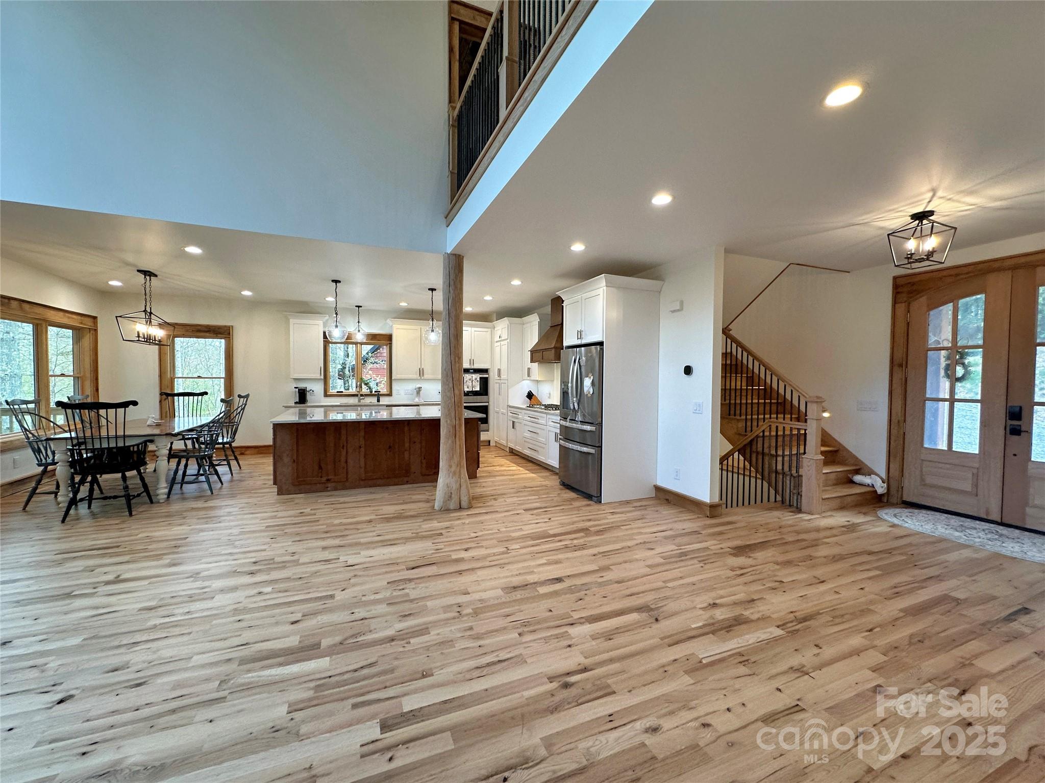 371 Hews Circle
