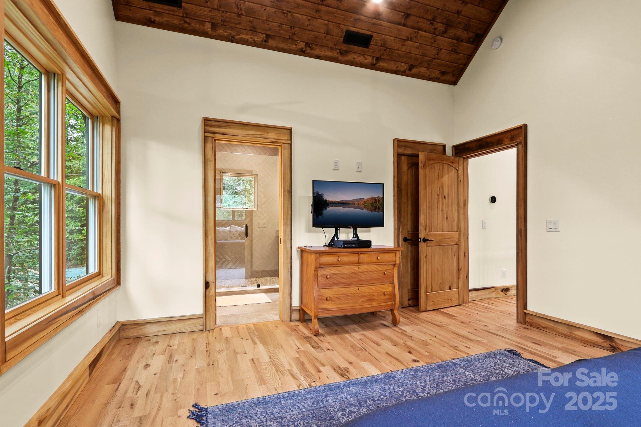 Blowing Rock, North Carolina 28605, United States, 4 Bedrooms Bedrooms, ,6 BathroomsBathrooms,Residential,Active,15222