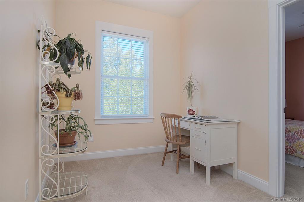 Lake Shore - Residential