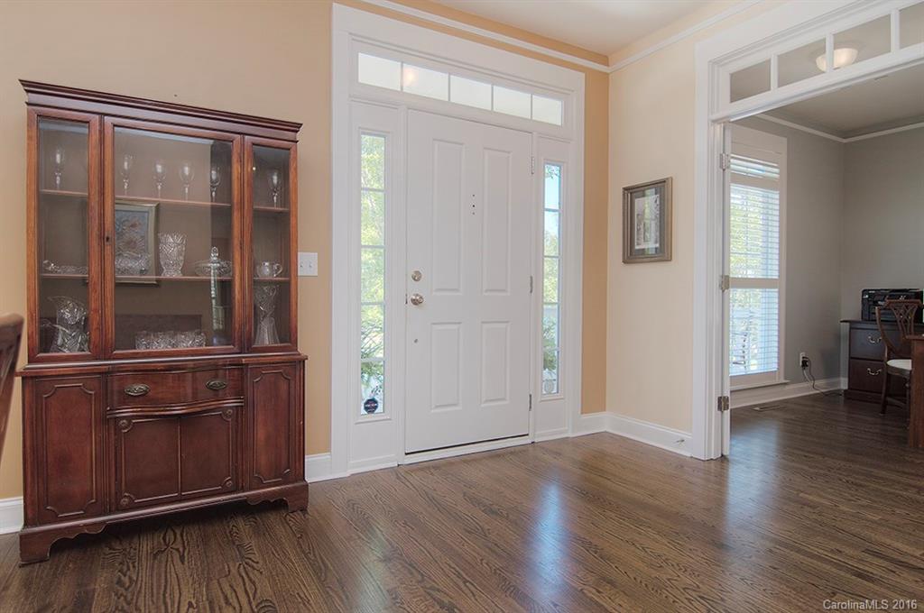 Lake Shore - Residential