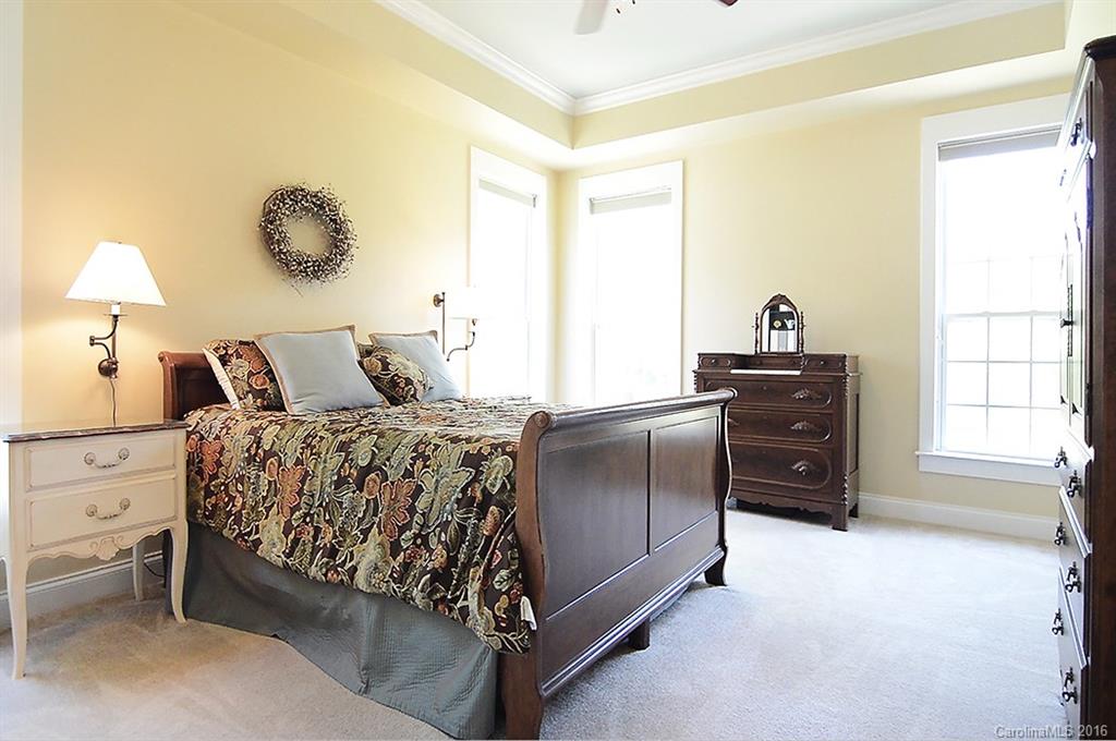 Lake Shore - Residential