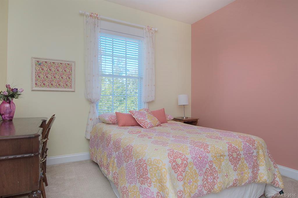 Lake Shore - Residential