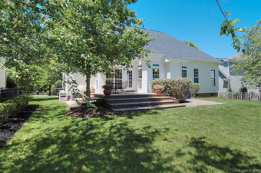 Lake Shore - Residential