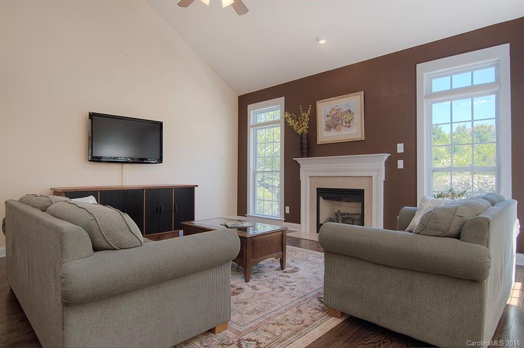 Lake Shore - Residential