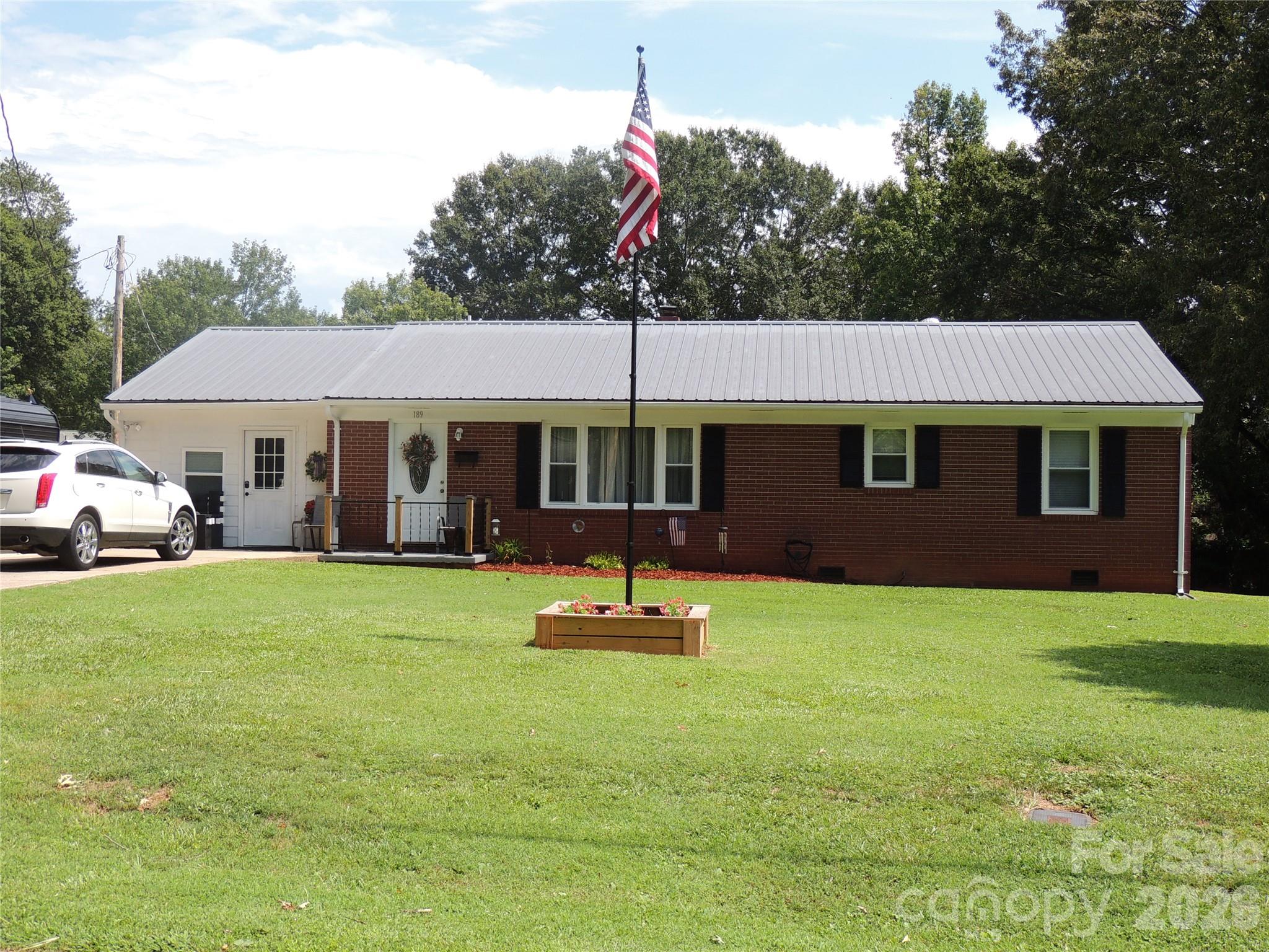 189 Westwood Drive