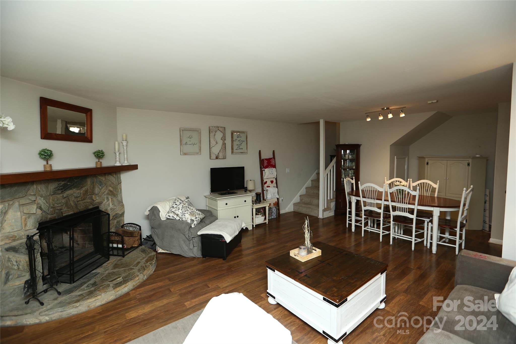 Colony Crossing - Residential