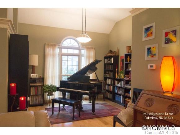 Ledgestone - Residential