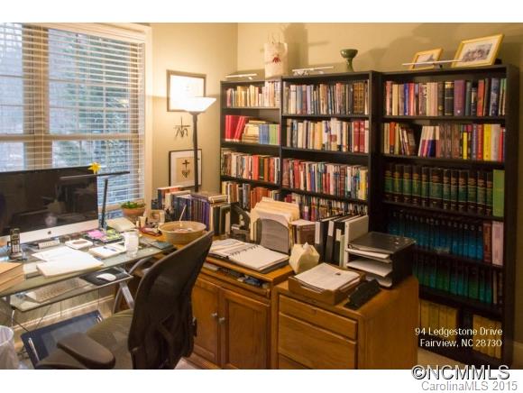 Ledgestone - Residential