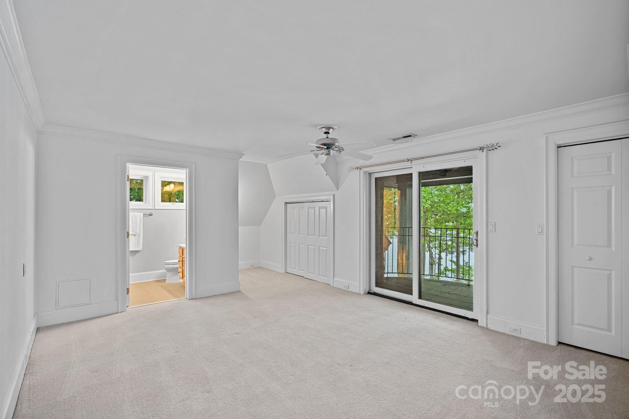 The Harbour At The Pointe - Residential