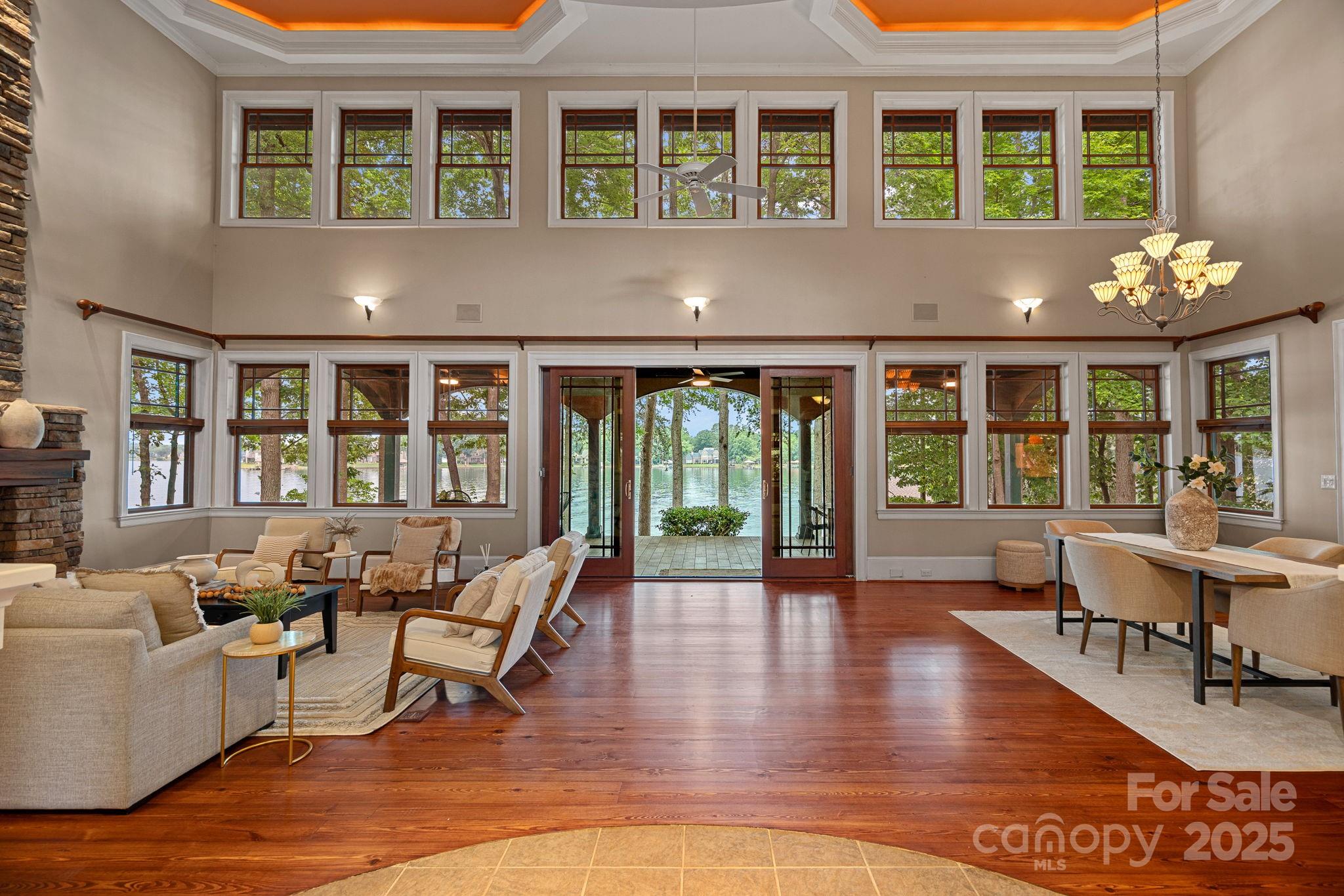 The Harbour At The Pointe - Residential