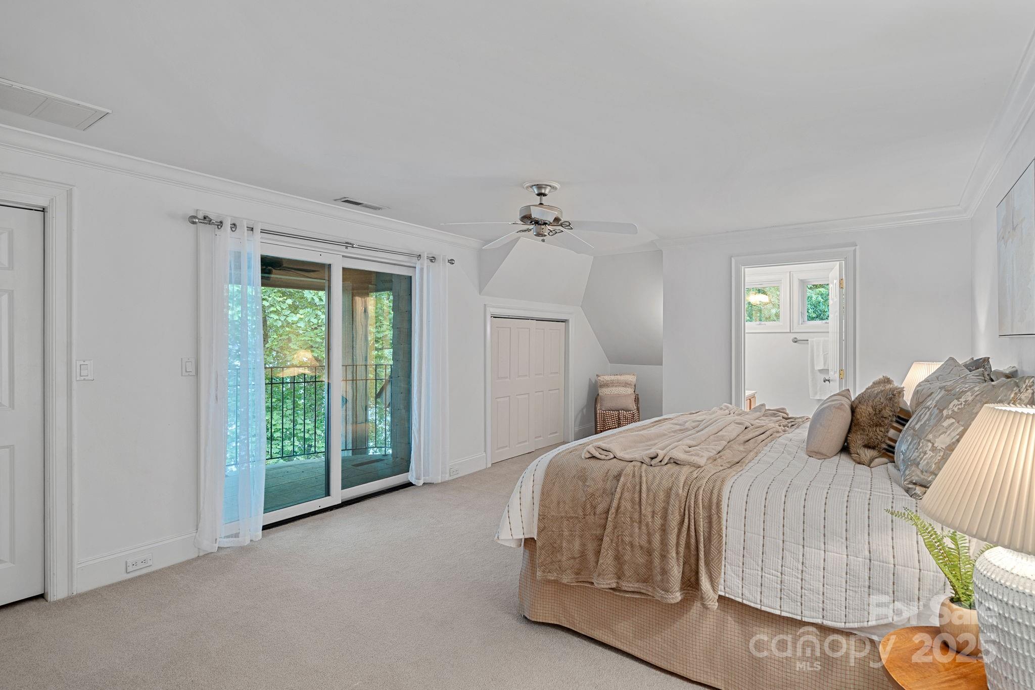 The Harbour At The Pointe - Residential