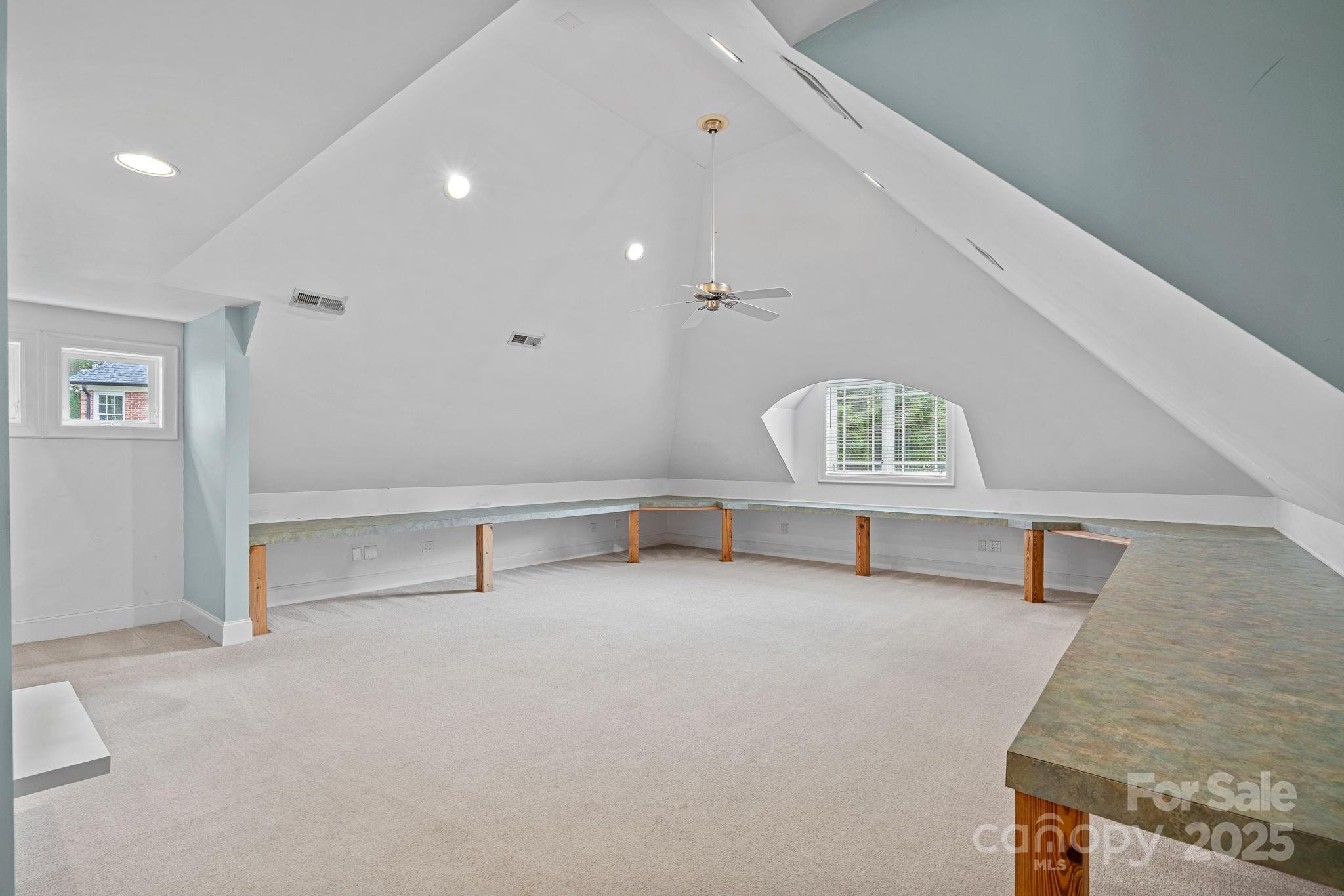 The Harbour At The Pointe - Residential