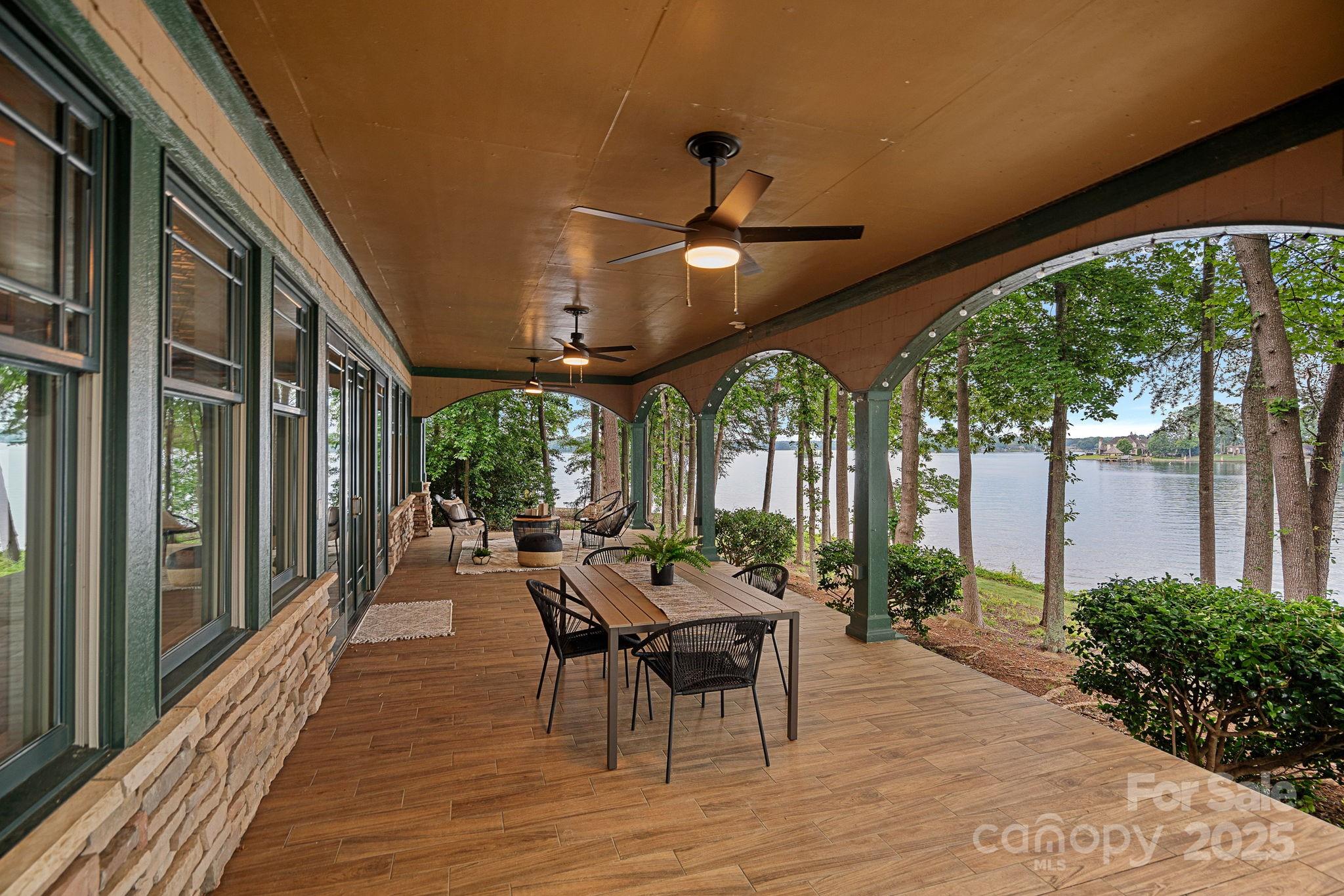 The Harbour At The Pointe - Residential