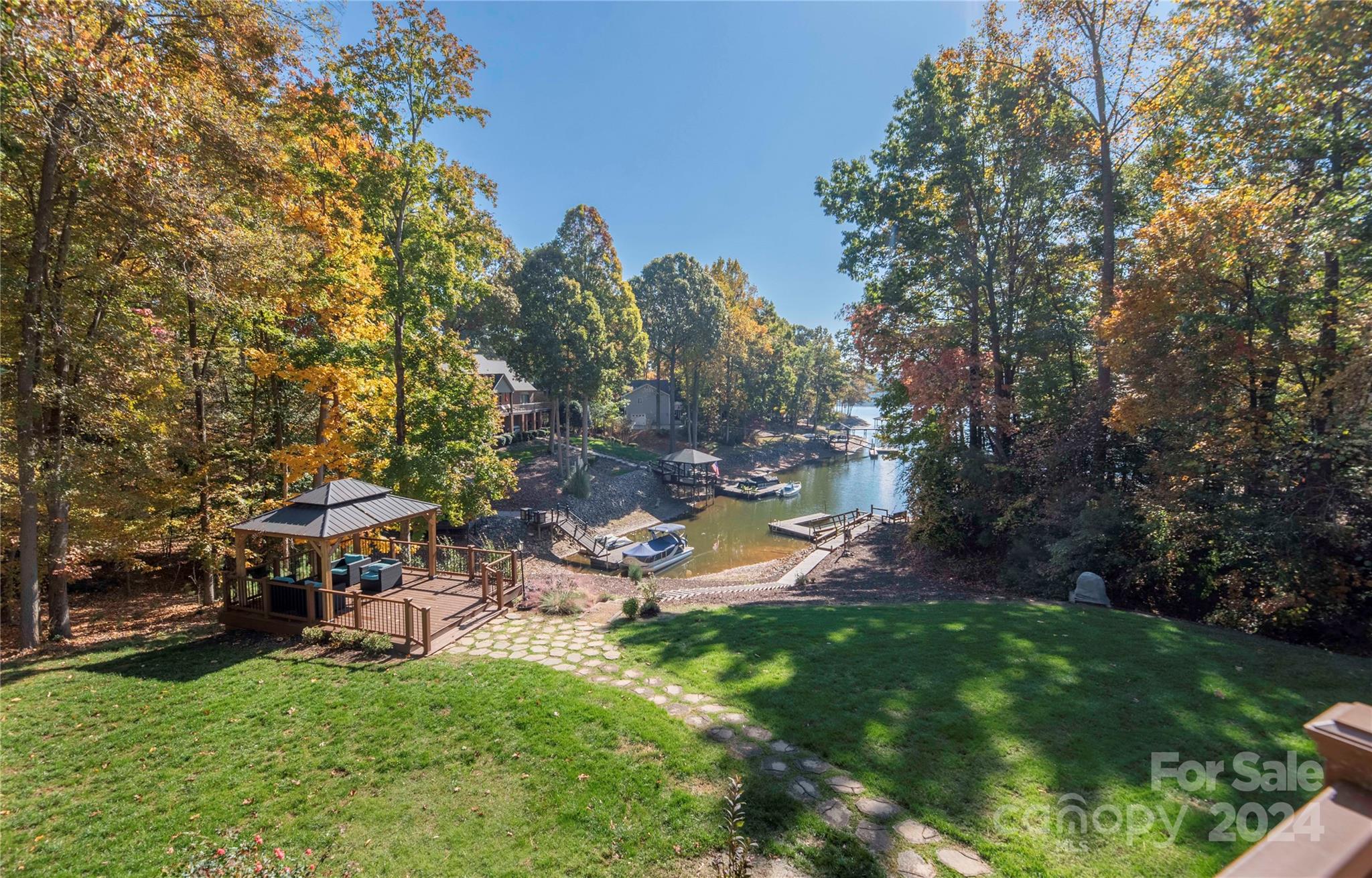 Lakepointe South - Residential