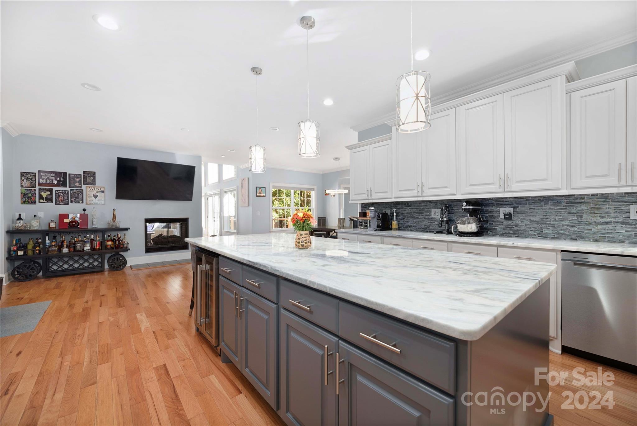 Lakepointe South - Residential