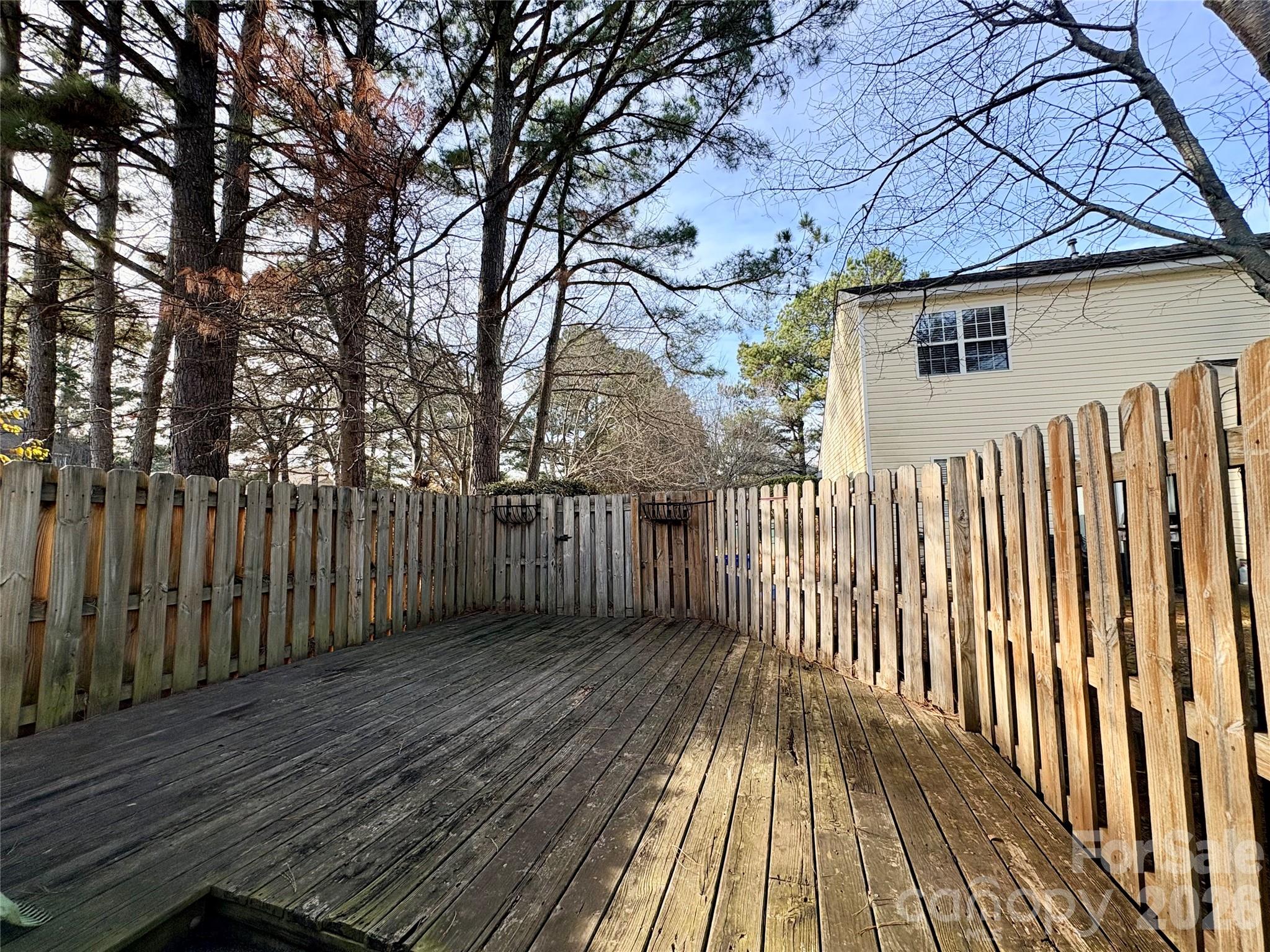 Maplecrest - Residential