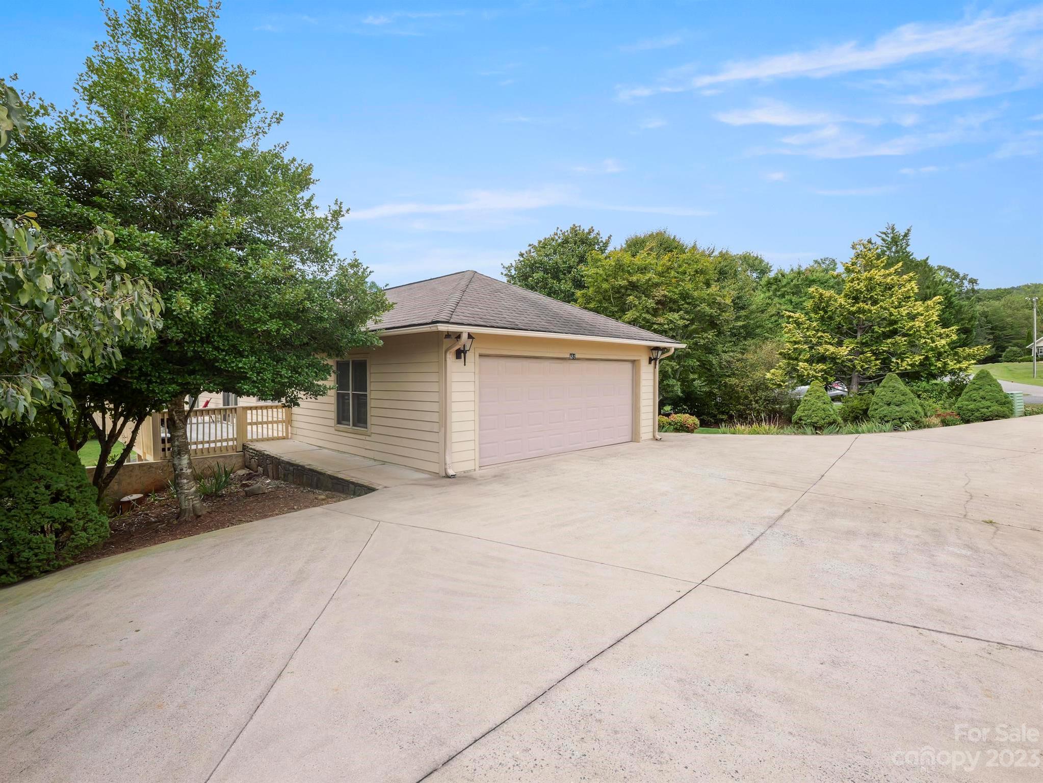 Rumbling Bald on Lake Lure - Residential