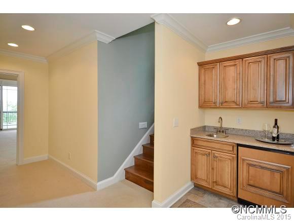 Straus Park - Residential