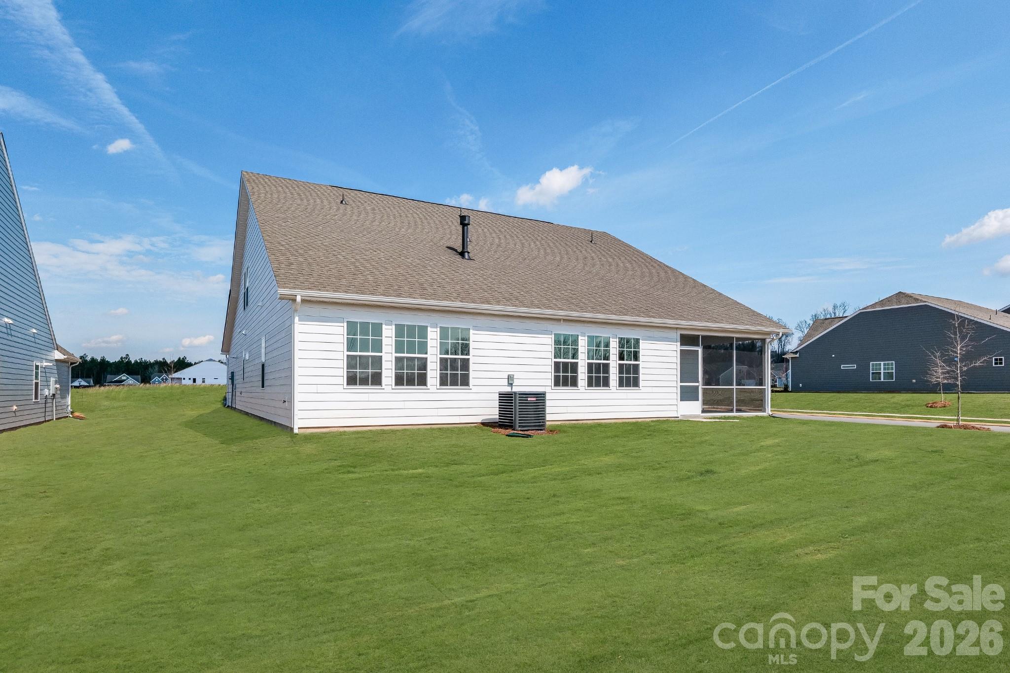 5390 Redbud Road 1
