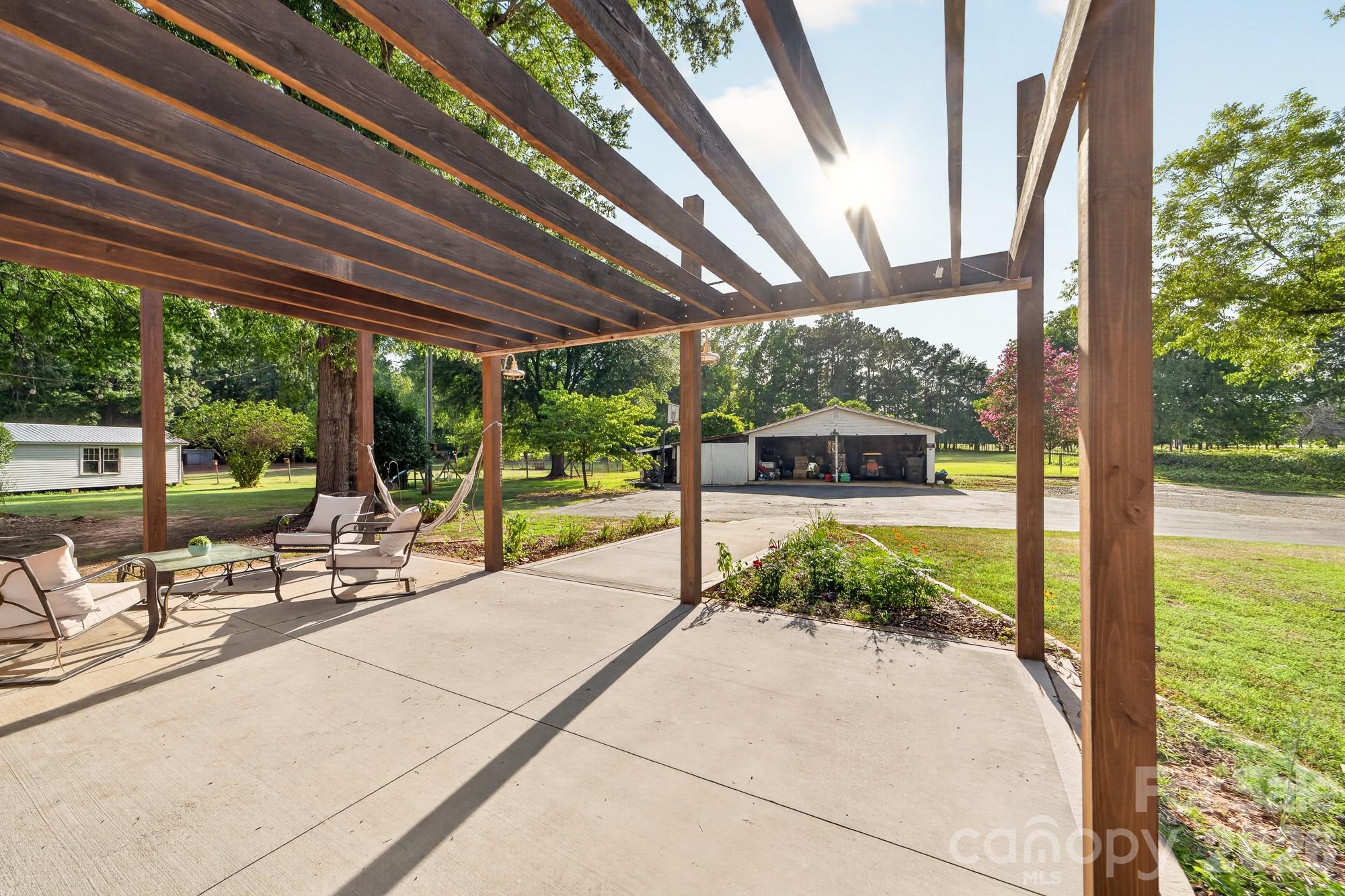 561 N Shiloh Road